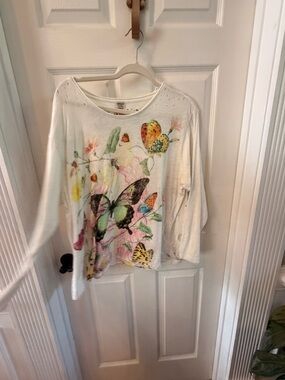 Magnolia Pearl Butterfly Print White Long Sleeve Tee
